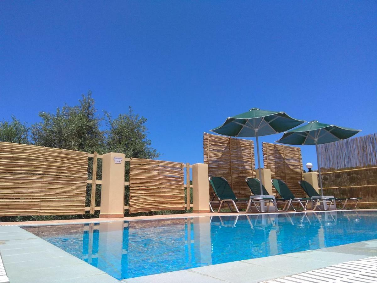 Stratos Villas Kaloniktis Ngoại thất bức ảnh